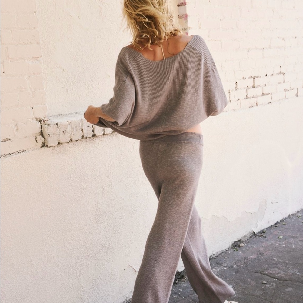 Brand new, with tags, Jaclyn sweater set in Gravel, size large.